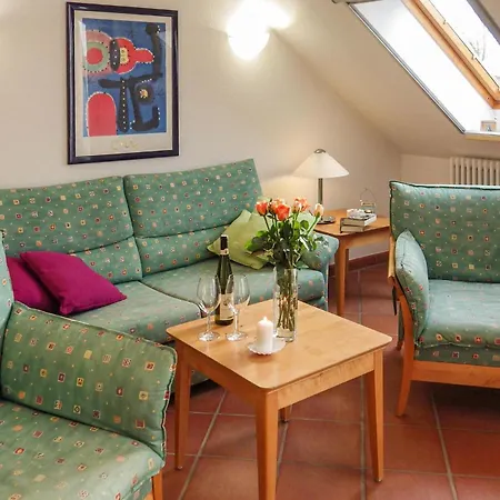 1 Bedroom Amazing In Apartment