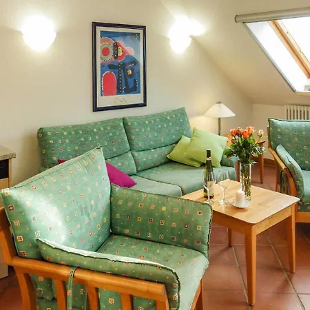 1 Bedroom Amazing In Apartment *